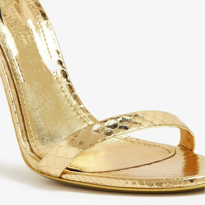 Femme Højglans Strappy Stiletto Sandaler med justerbar ankelrem Stilla