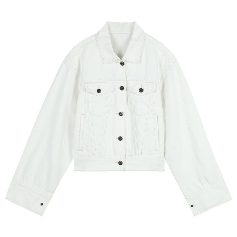 Dame cropped jeansjakke i moderne oversized-snit med dyb krave og påsatte lommer Stilla