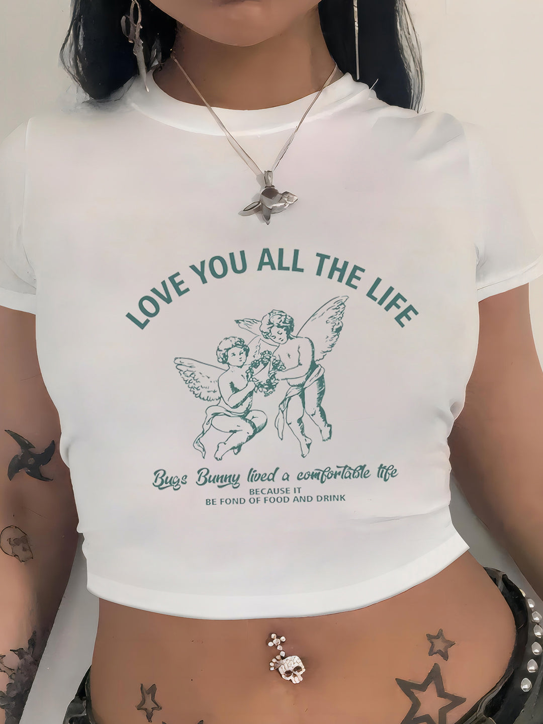 Damer Crop T-Shirt med moderne grafiktryk Skovae