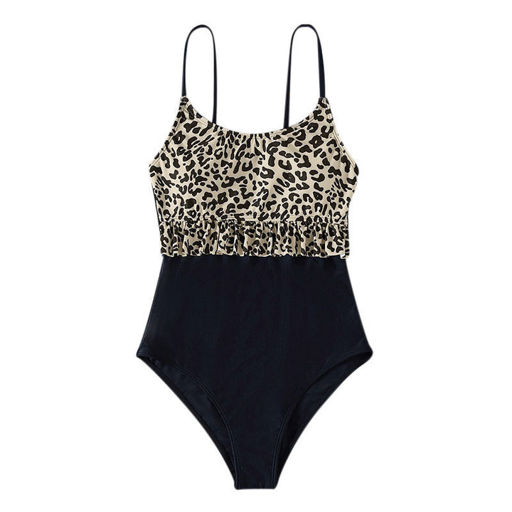 Dame en-delt badedragt med ruffles detaljer og trendy leopardmønster Stilla