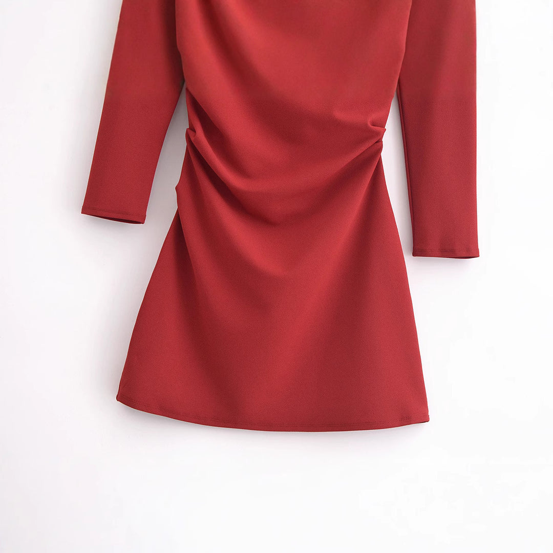 Femme Off-Shoulder Bodycon Kjole med Draperet Udsnit Stilla