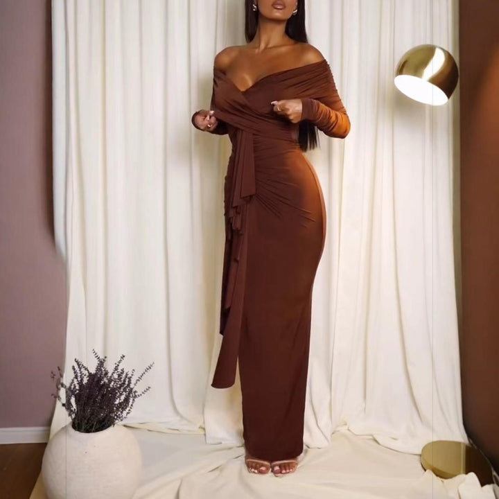 Damer Elegant og Figur-Fittende Aftenkjole med Off-Shoulder Design og Ruffles