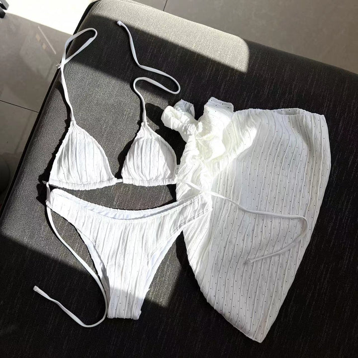 Dame bikini sæt med skinnende accenter og legesyg svømmerock Stilla