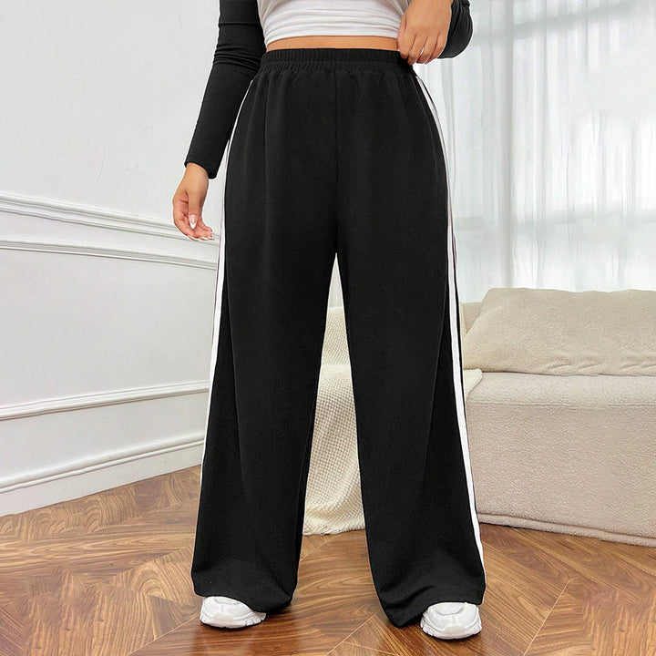 Dame sporty loose leisure pants with side contrast stripes Skovae