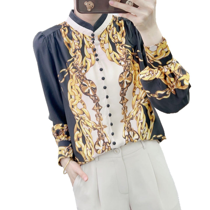 Dame chiffon-bluse med kunstnerisk kædemønster og elegante flæsedetaljer Stilla