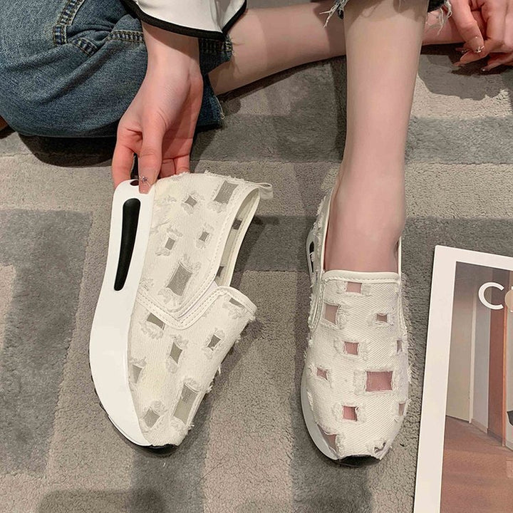 Dame Åndbare Slip-On Sneakers med stilfuld Uddragningsdesign Stilla