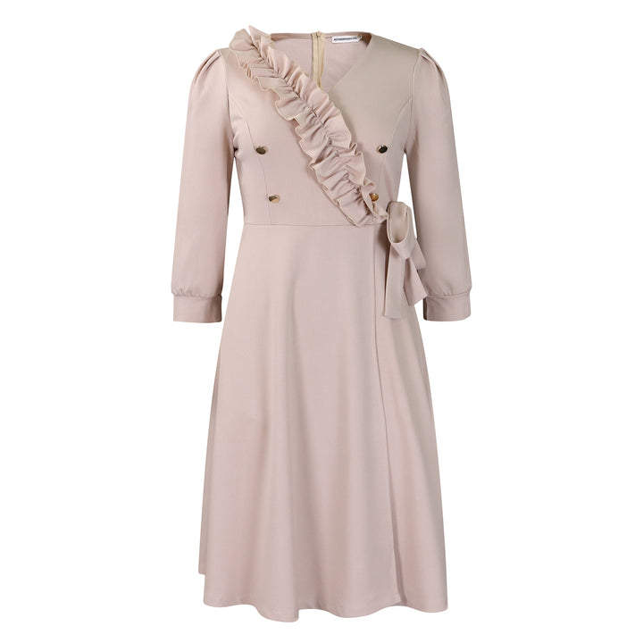 Dame wrap kjole med dekorativ flæsekant og elegante knapper Stilla