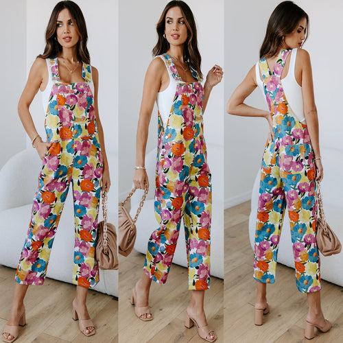 Dame Floral-Overall lavet af let bomuldsblanding med justerbare stropper og praktiske lommer Stilla