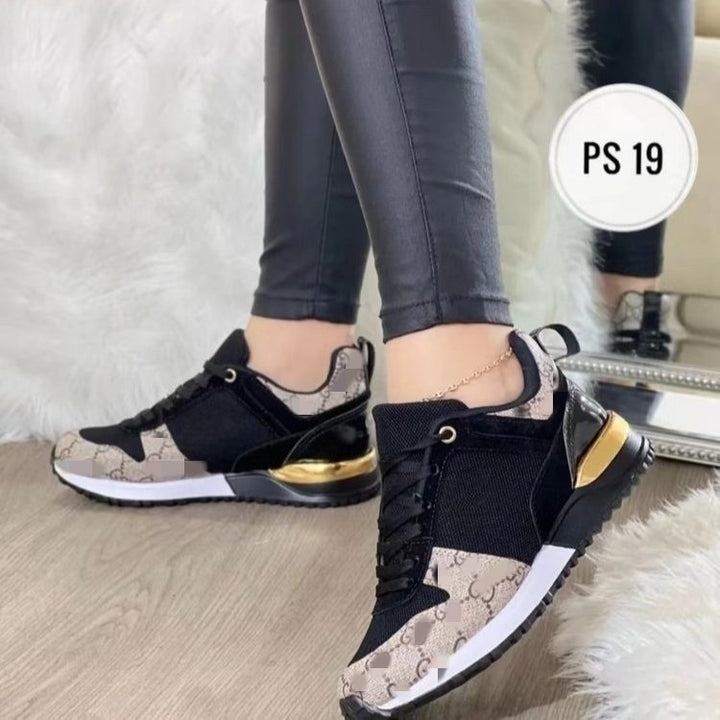 Dame mode Sneakers med struktureret overdel og elegante accenter Stilla