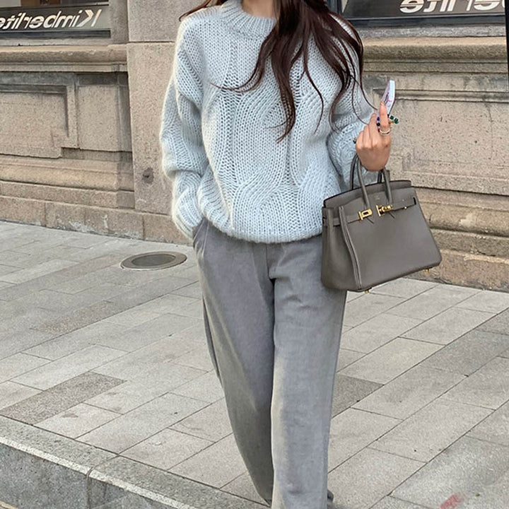 Kvinders chunky strikket sweater med kabeldesign og blød pasform Stilla