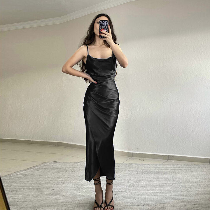 Dame Satin Midi Kjole med off-shoulder hals og sidelæg Stilla