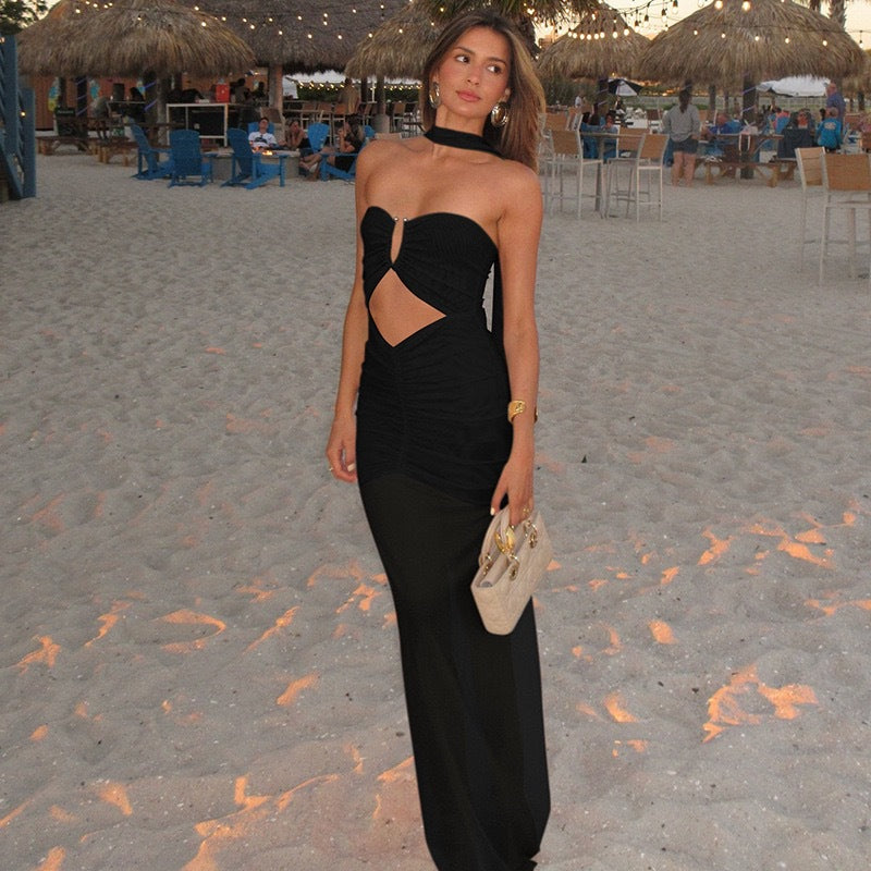 Damer stilfuldt aftenkjole med cut-out-detaljer Skovae