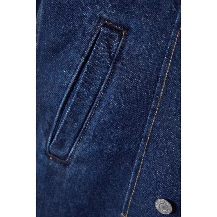 Dame overgangsjakke med dobbelt række knaplukning og moderne denimdesign Stilla