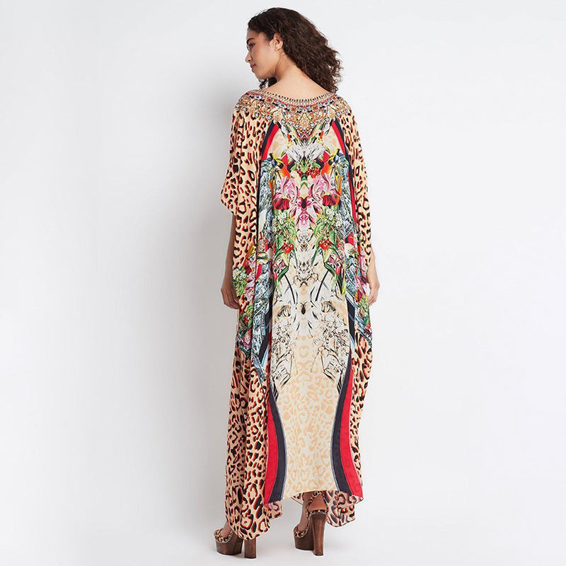 Dame Kaftan med kunstfærdigt dyremønster og glamourøse detaljer Stilla