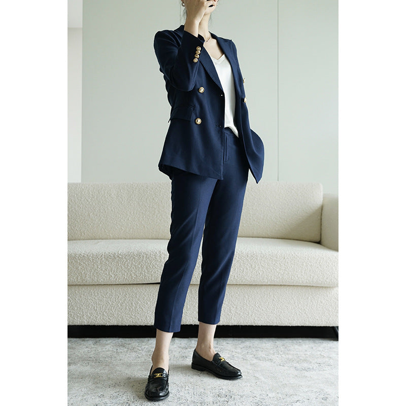 Dame elegant jakkesæt med figursyet blazer og smalt skåret bukser Stilla