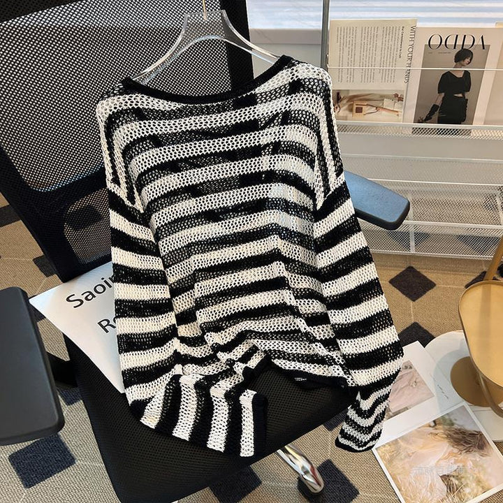 Kvindernes mesh sweater med åben snit og dyb V-hals Stilla