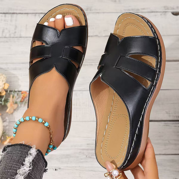 Dame Komfortable og stilfulde sandaler med krydsremme Stilla