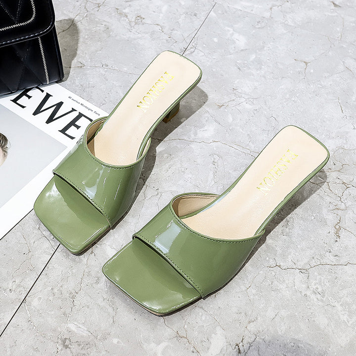 Dame Elegant og komfortabel slide-sandaler med moderne blokhæle Stilla