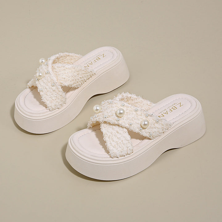 Dame Plateau-sandaler med elegant perledekor og moderne remdesign Stilla