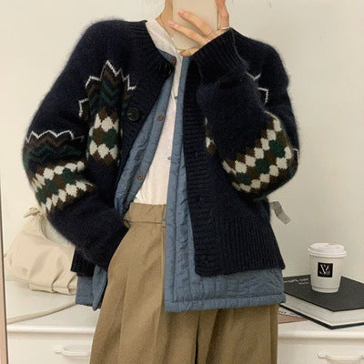 Dame Cozy Knit Cardigan med Ornamentale Mønstre Stilla