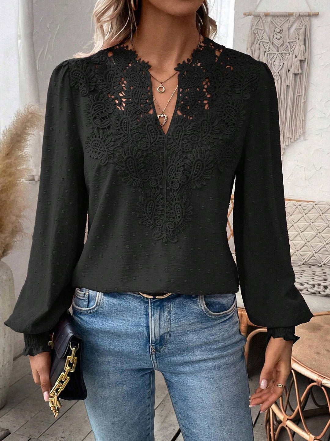 Dame elegant bluse med hulbroderi og voluminøse ærmer Stilla