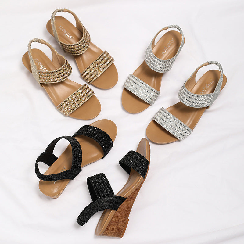 Dame Wedge-sandaler med glitrende strass dekorationer og elastiske remme Stilla