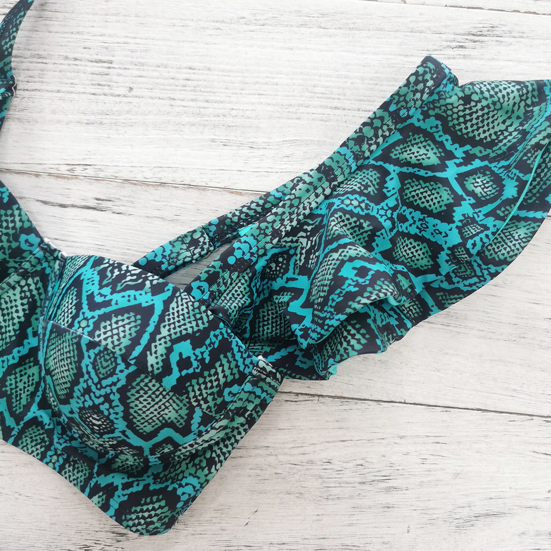 Dame bikini-sæt med legende volangdesign og trendy slangeskinds mønster Stilla