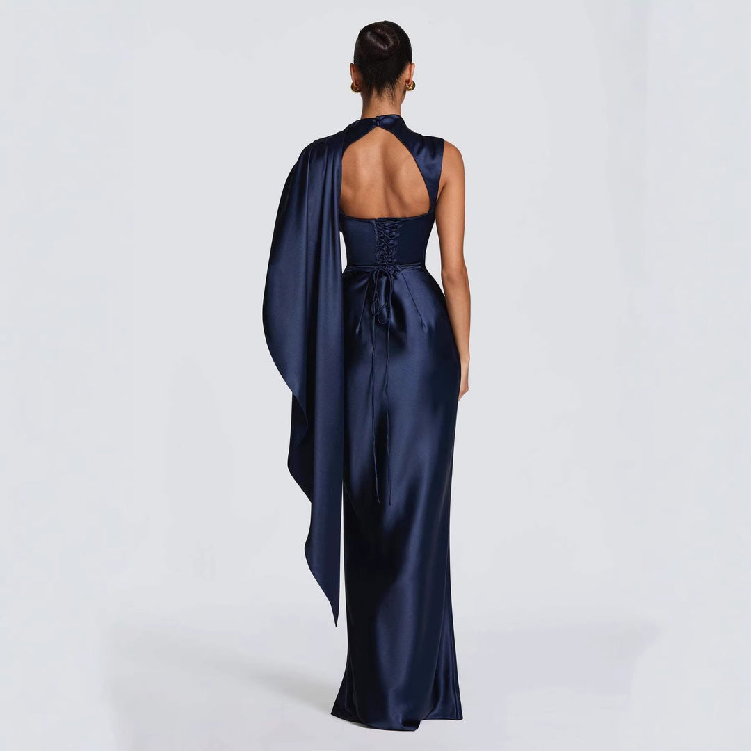 Kvinders elegante maxi kjole med asymmetrisk top og flydende satin