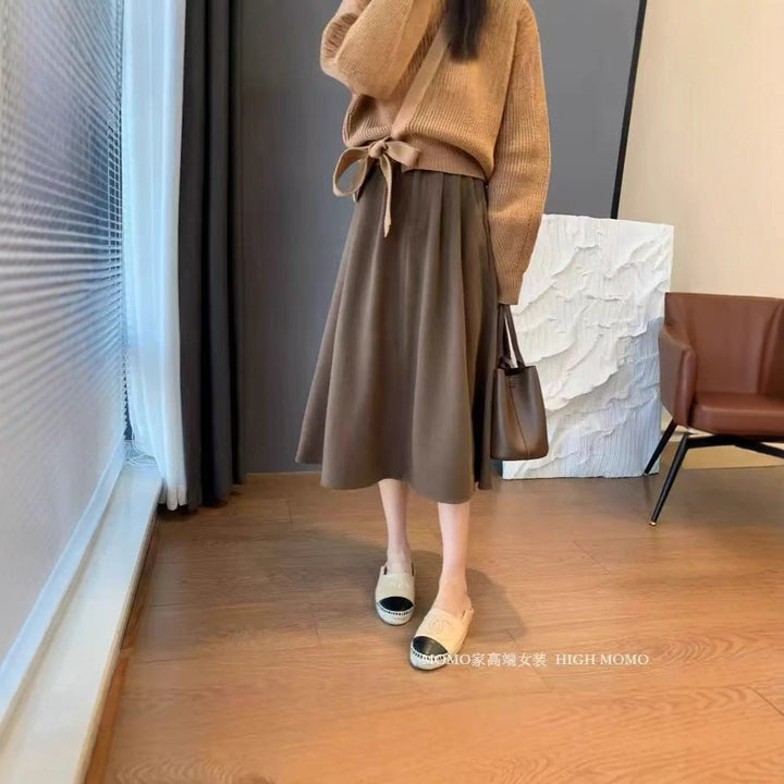 Damer elegant midi nederdel med subtile plisseer Stilla