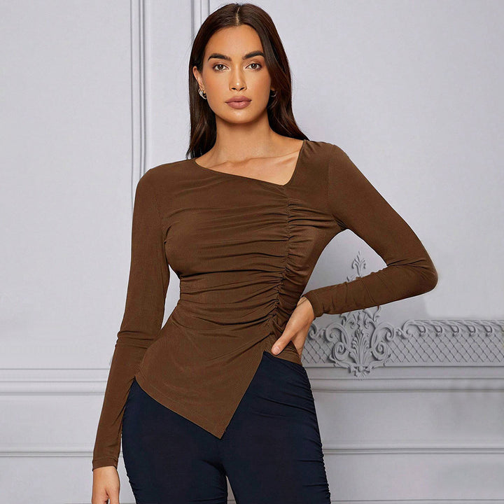 Kvindernes tætsiddende langærmede top med asymmetrisk drapering design Stilla