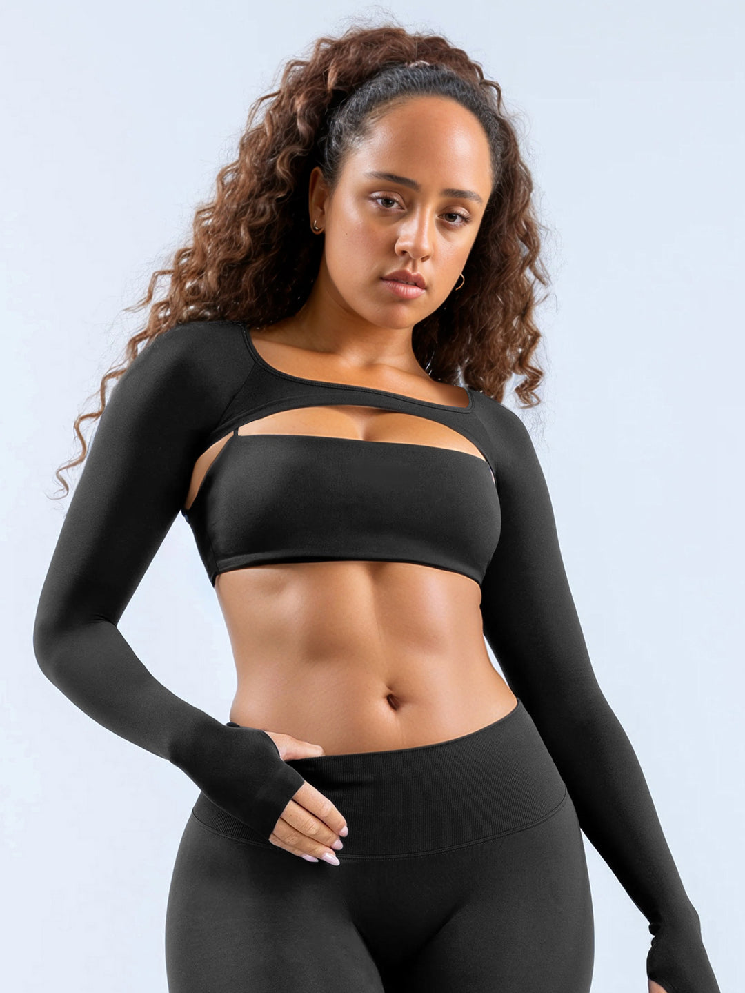Dame Sporty Langærmet Crop-Top med skåret design Skovae