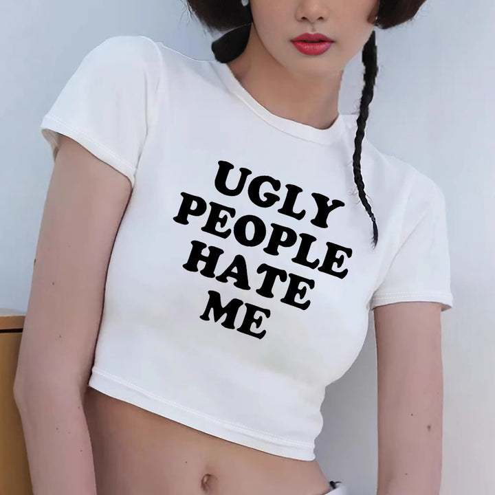 Dame Crop-T-shirt med inspirerende tekst Skovae