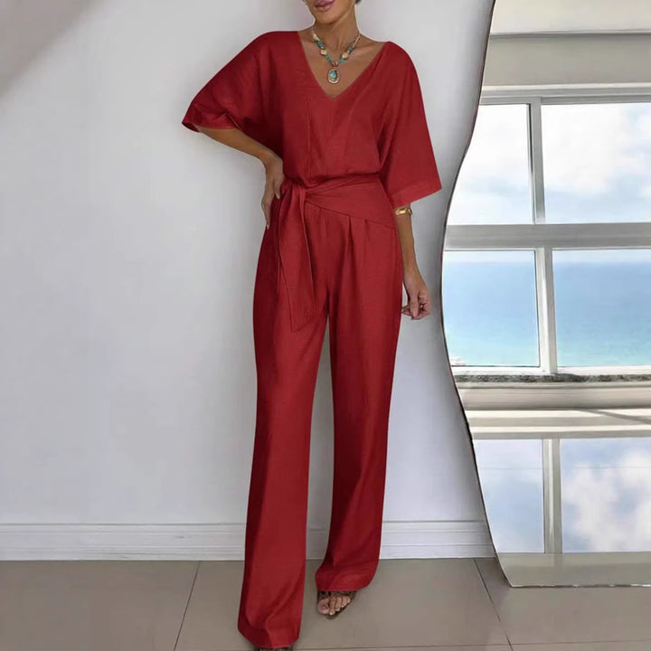 Kvinder Elegant Jumpsuit med Skræddersyet Snit og Dækningsbælte Skovae