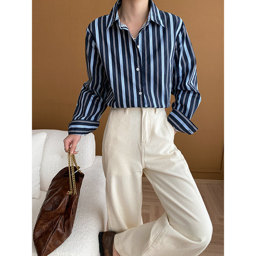 Kvinders klassiske bluse med stribet design og moderne snit Stilla