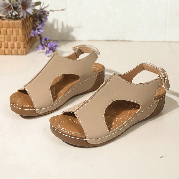 Dame Komfortable Sandaler med elastisk rem og anatomisk fodseng Stilla
