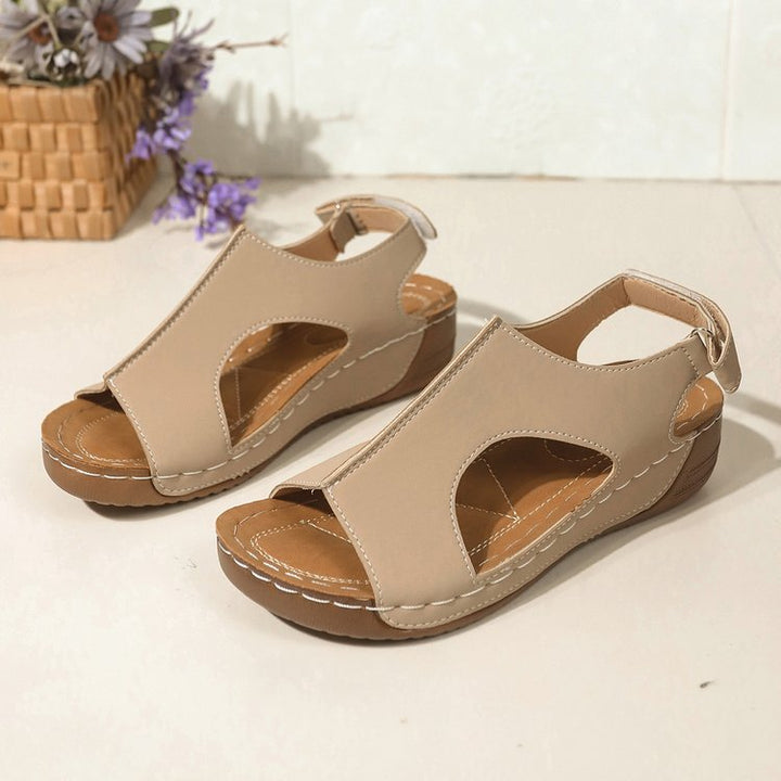 Dame Komfortable Sandaler med elastisk rem og anatomisk fodseng Stilla