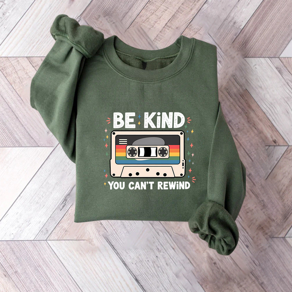 Kvinders sweatshirt med vintage kassette-design og inspirerende skrift Stilla