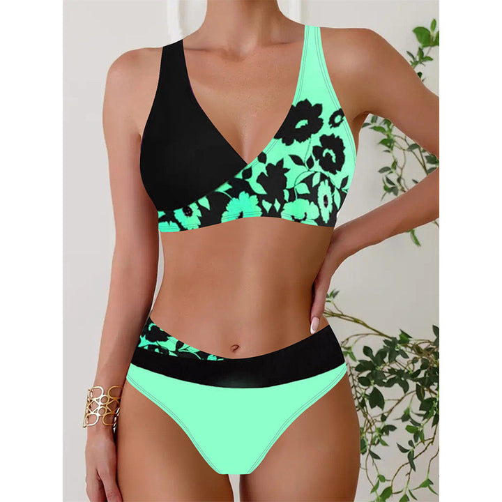 Dame Bikini-sæt med unikt snit og blomsterdetaljer Stilla