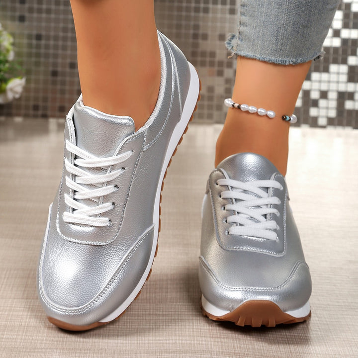 Dame Mode Sneakers i sporty design med glitrende overflade Stilla