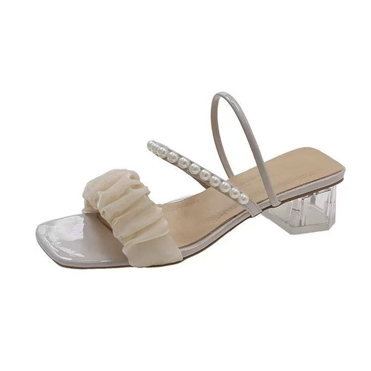 Dame sandaler med elegant flæse-design og moderigtigt perle-accent Stilla