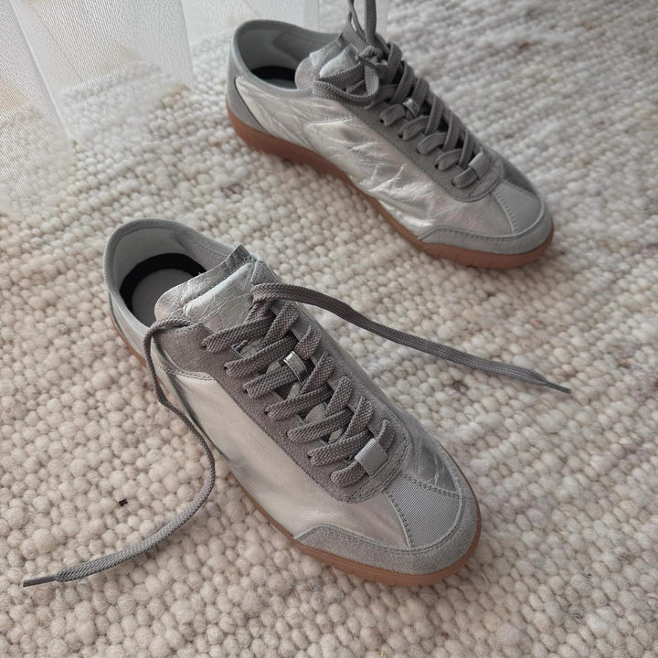 Dame Retro-inspirerede Metallic Sneaker Stilla