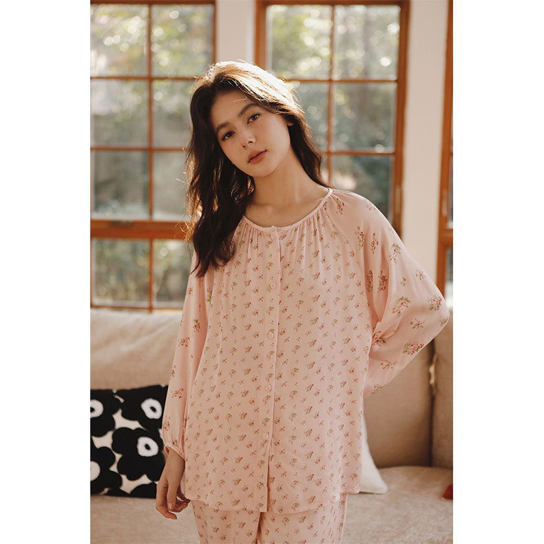 Dame Pyjamasæt med blomsterdesign og luftig pasform Stilla