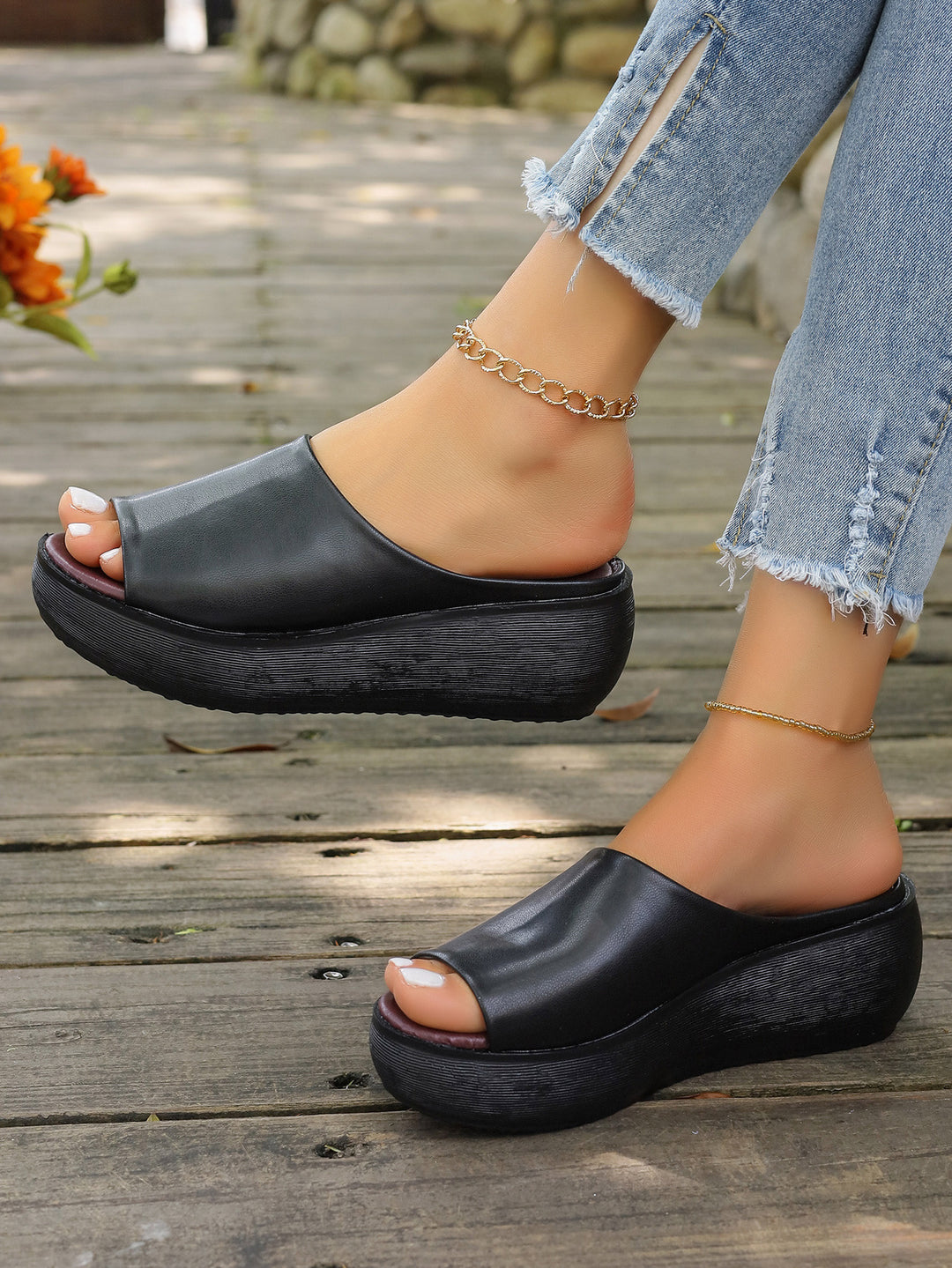 Dame Plateau-Slipper med smidigt overmateriale og ergonomisk fodseng Stilla
