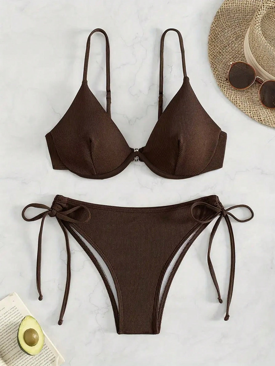 Dame triangel-bikini med justerbare stropper og sidesnøring Skovae