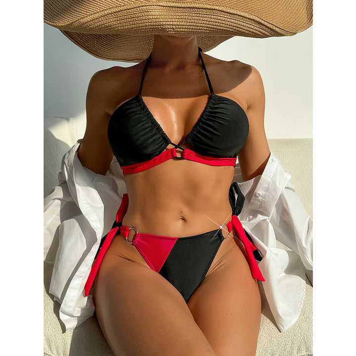 Dame triangel-bikini med justerbare stropper og sporty flæse-design Skovae