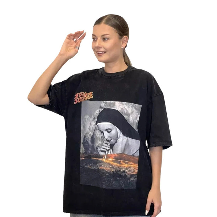 Dame T-shirt med kreativ fotoprint og oversized pasform Stilla