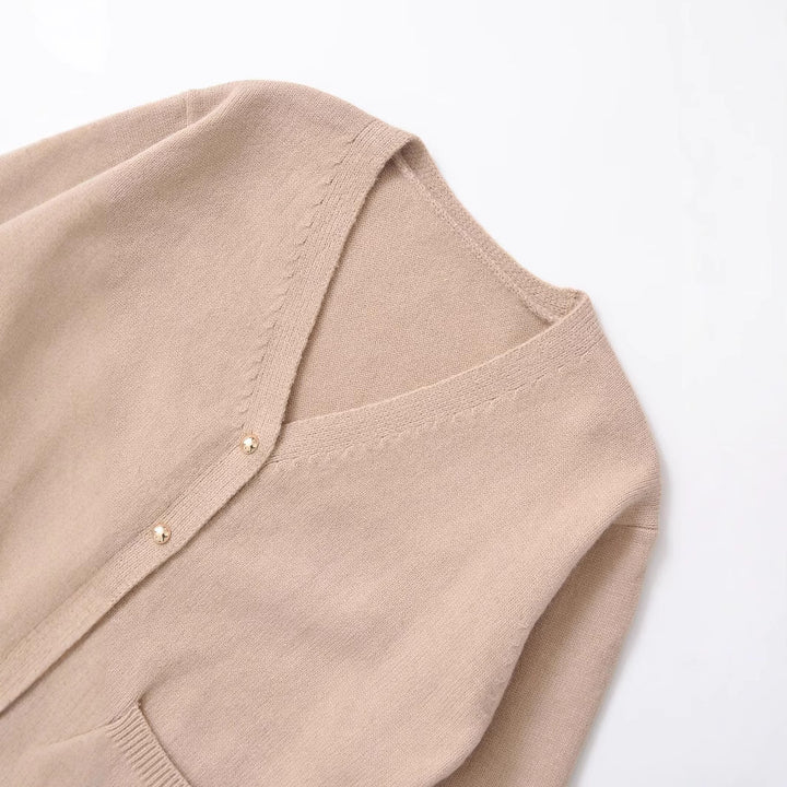 Femme Relaxed Fit Button-Up Cardigan Stilla