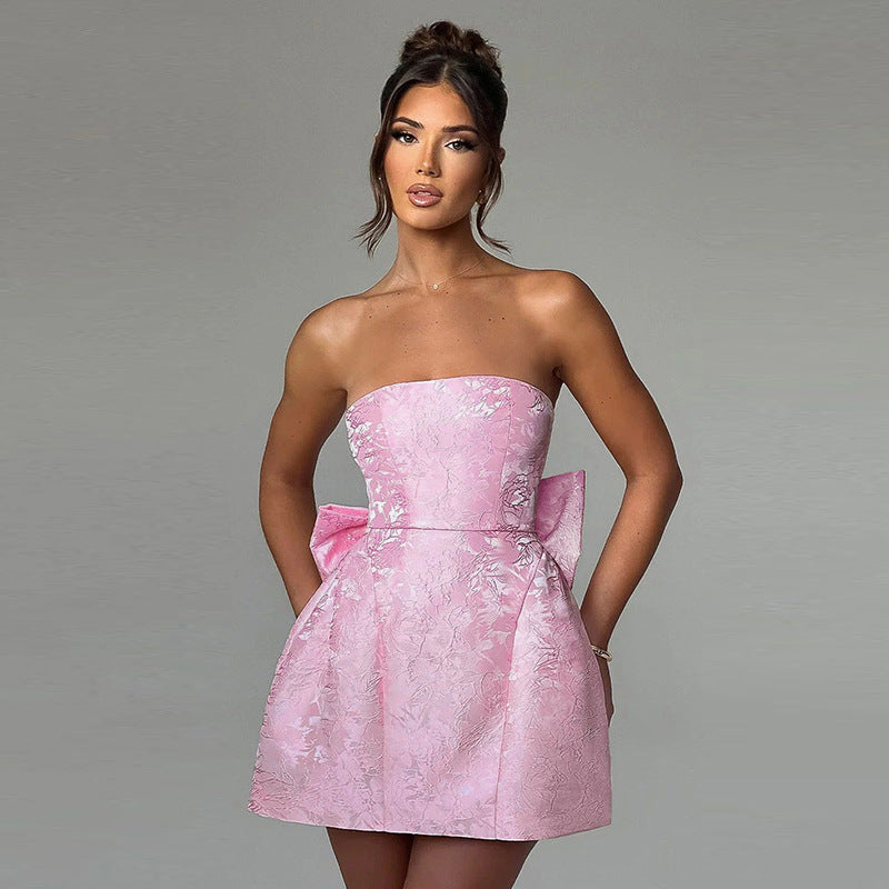Dame off-shoulder cocktailkjole med elegant sløjfedetalje Skovae
