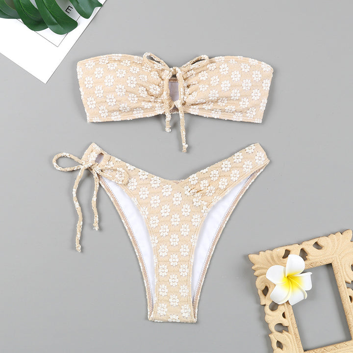 Dame bandeau-bikini-sæt med legesygt blomsterdesign og justerbare stropper Stilla