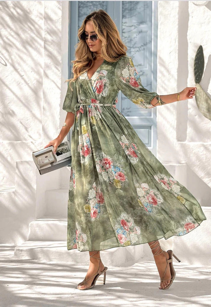 Dame Maxikjole med blomster-chiffon og elegant drapering Stilla